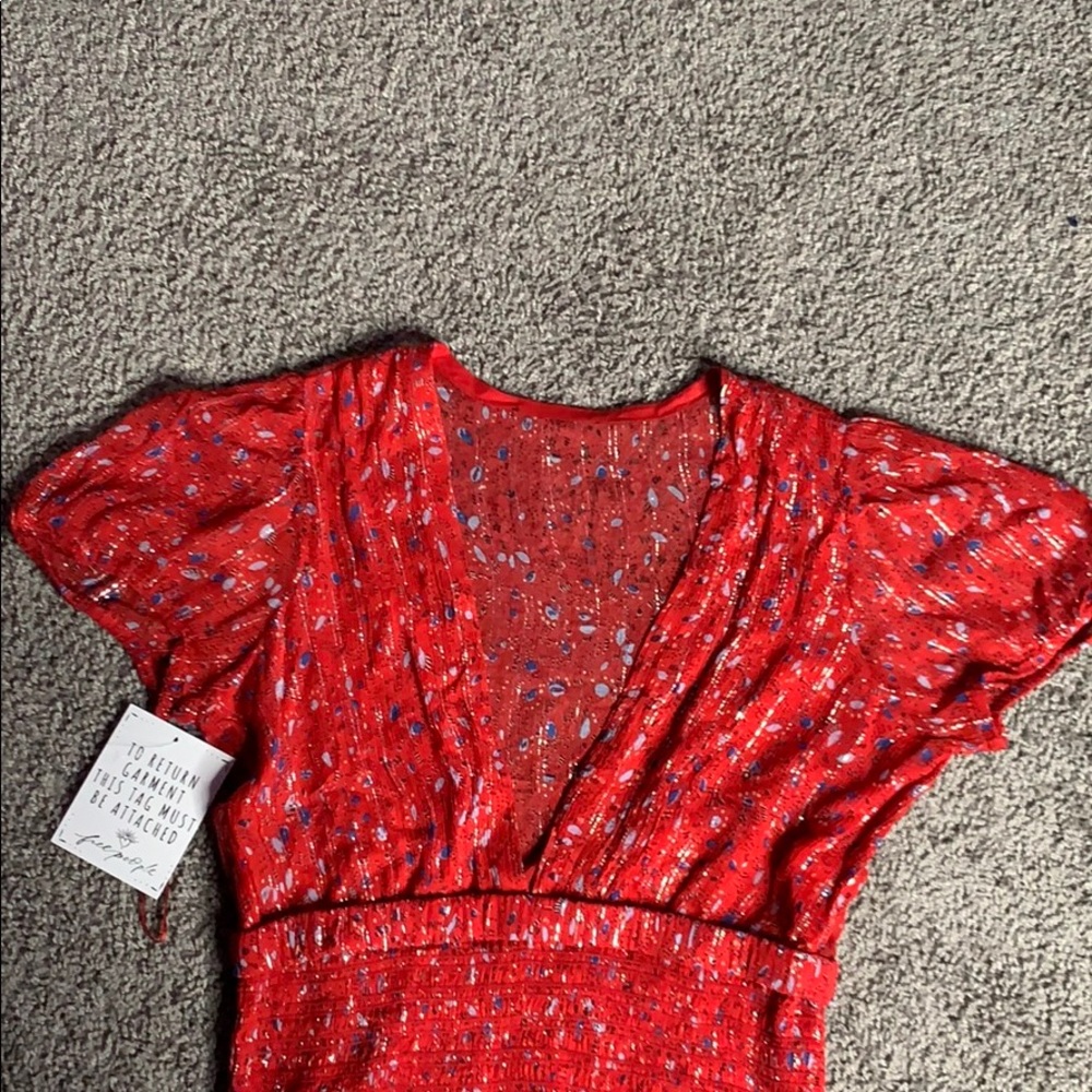 NWT v neck bodycon casual dress - Picture 3 of 4